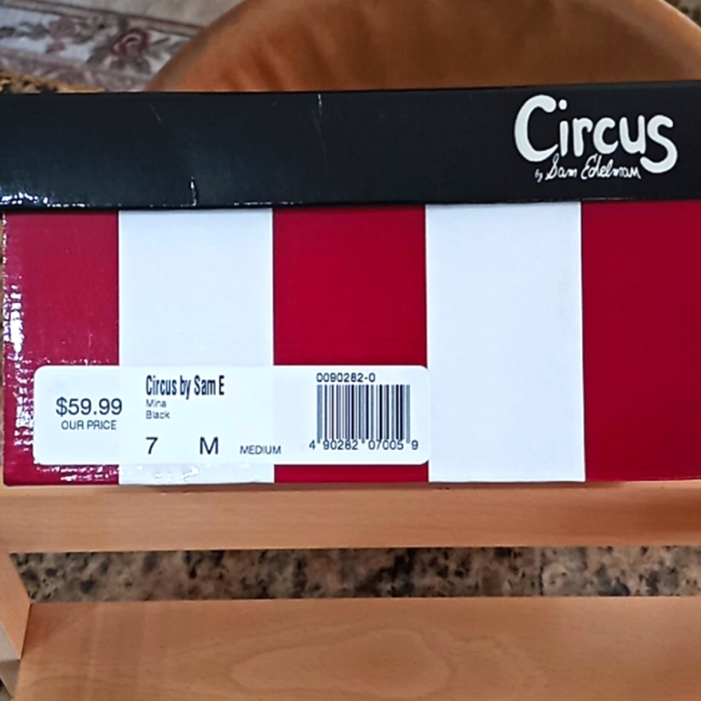 Sam Edelman "Circus" Black Velvet Shoes. Great Cond. Worn once for pictures. (7) - Picture 16 of 16